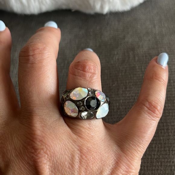 Chunky Ring with Stones - Picture 4 of 8